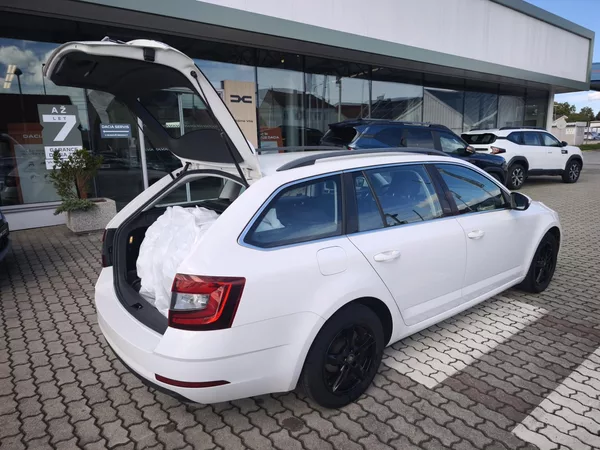 Škoda Octavia 2017 ČR 1.6 TDI 85kW STYLE - foto 26