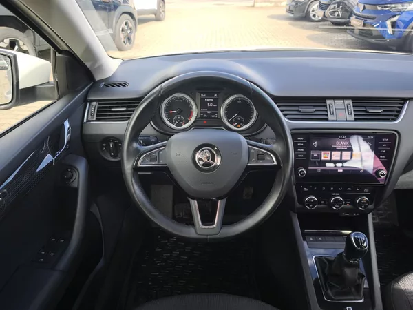 Škoda Octavia 2017 ČR 1.6 TDI 85kW STYLE - foto 6