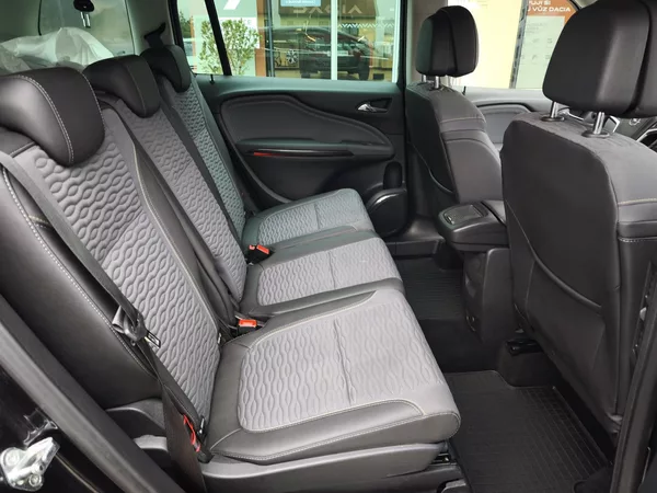 Opel Zafira 2012 ČR 1.4T 103kW - foto 16