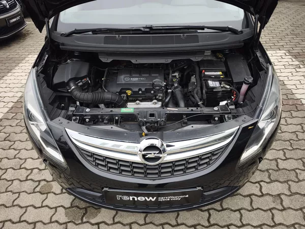 Opel Zafira 2012 ČR 1.4T 103kW - foto 21