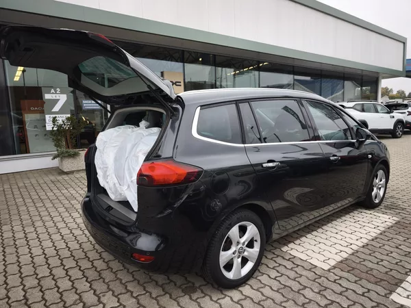 Opel Zafira 2012 ČR 1.4T 103kW - foto 25