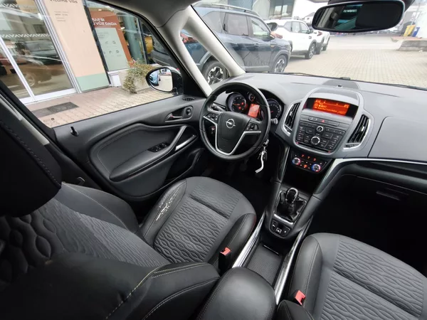 Opel Zafira 2012 ČR 1.4T 103kW - foto 7