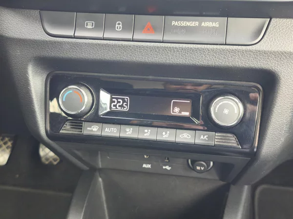 Škoda Fabia 2018 ČR 1.0 TSI 70kW Style - foto 13