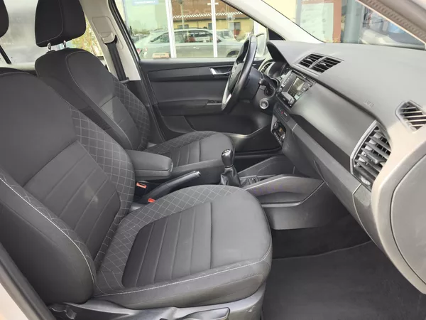 Škoda Fabia 2018 ČR 1.0 TSI 70kW Style - foto 17