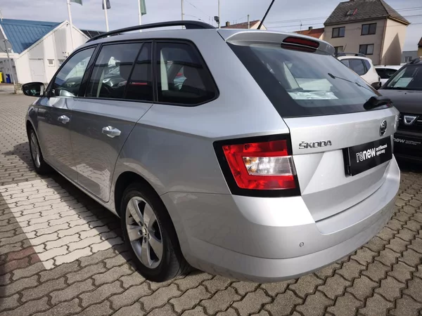 Škoda Fabia 2018 ČR 1.0 TSI 70kW Style - foto 4