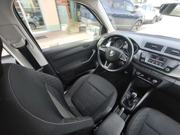 Škoda Fabia 2018 ČR 1.0 TSI 70kW Style - foto 7