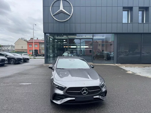 Mercedes-Benz Třídy A A 250 e AMG Premium paket demo