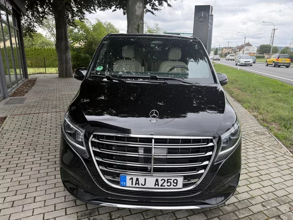 Mercedes-Benz Třídy V V 300 d / Exclusive / L / 4M - foto 13