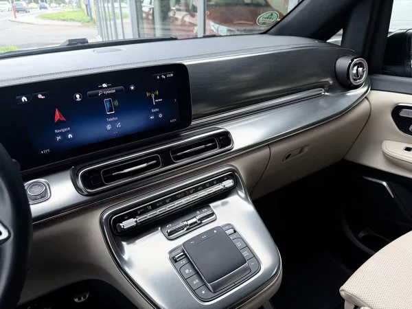 Mercedes-Benz Třídy V V 300 d / Exclusive / L / 4M - foto 21