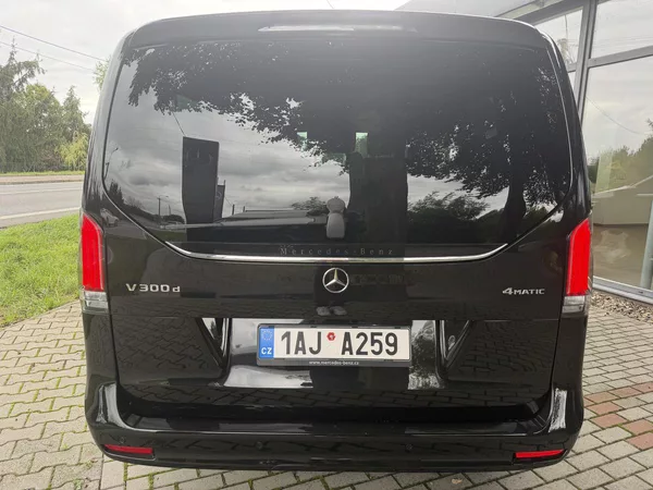 Mercedes-Benz Třídy V V 300 d / Exclusive / L / 4M - foto 8