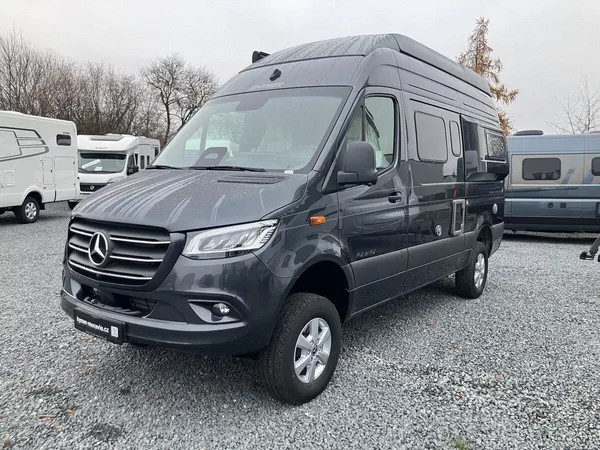 Hymer Grand Canyon S 4x4 střecha - foto 4