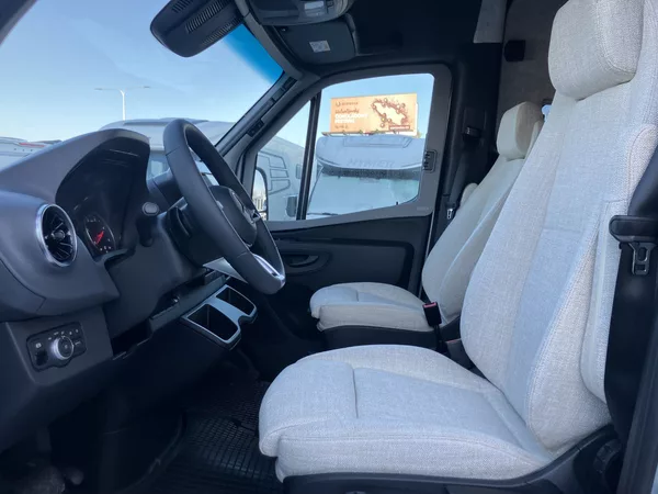 Hymer Grand Canyon S 4x4 střecha - foto 7