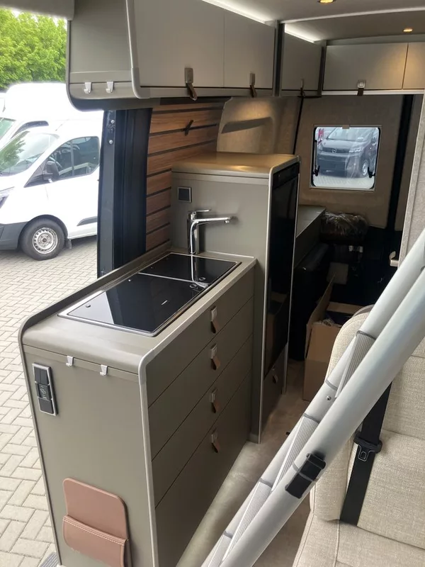 Hymer Grand Canyon S CrossOver 4x4 - foto 16
