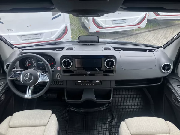 Hymer Grand Canyon S CrossOver 4x4 - foto 9