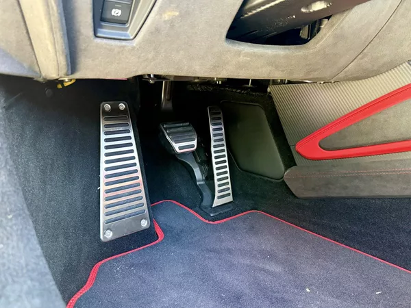 Lamborghini Revuelto - foto 20