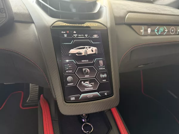 Lamborghini Revuelto - foto 30