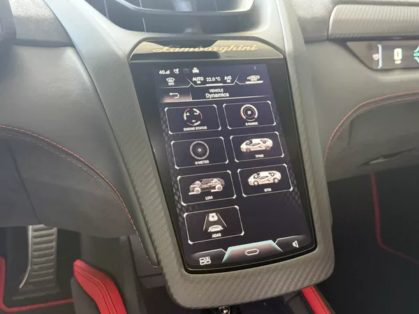 Lamborghini Revuelto - foto 32