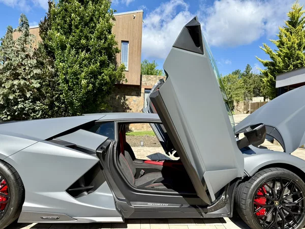 Lamborghini Revuelto - foto 47