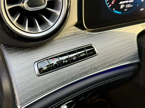Mercedes-Benz AMG GT 63 4MATIC+ - foto 24