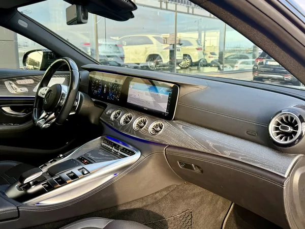Mercedes-Benz AMG GT 63 4MATIC+ - foto 37