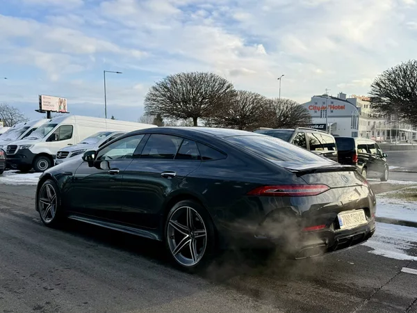 Mercedes-Benz AMG GT 63 4MATIC+ - foto 5
