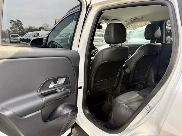 Mercedes-Benz GLA 220 4MATIC - foto 12