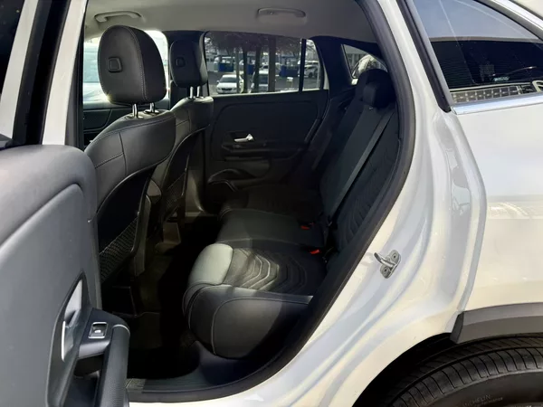 Mercedes-Benz GLA 220 4MATIC - foto 13
