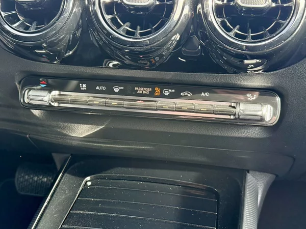 Mercedes-Benz GLA 220 4MATIC - foto 18