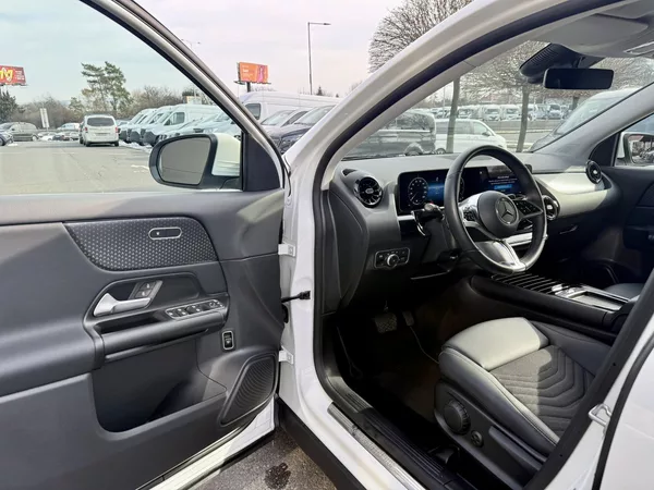Mercedes-Benz GLA 220 4MATIC - foto 20