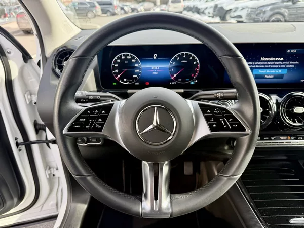 Mercedes-Benz GLA 220 4MATIC - foto 24