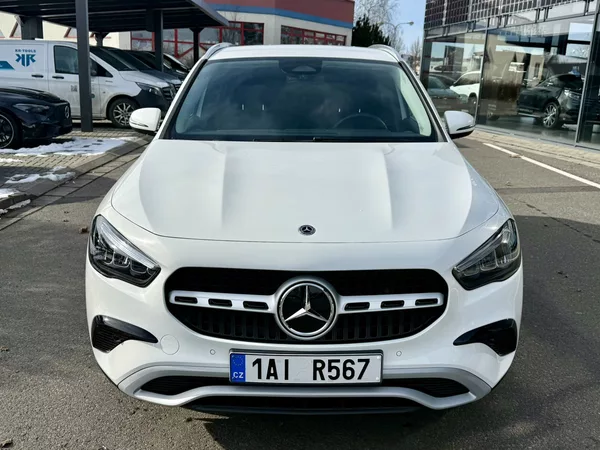 Mercedes-Benz GLA 220 4MATIC - foto 3