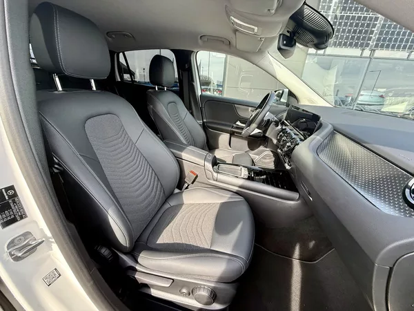 Mercedes-Benz GLA 220 4MATIC - foto 32