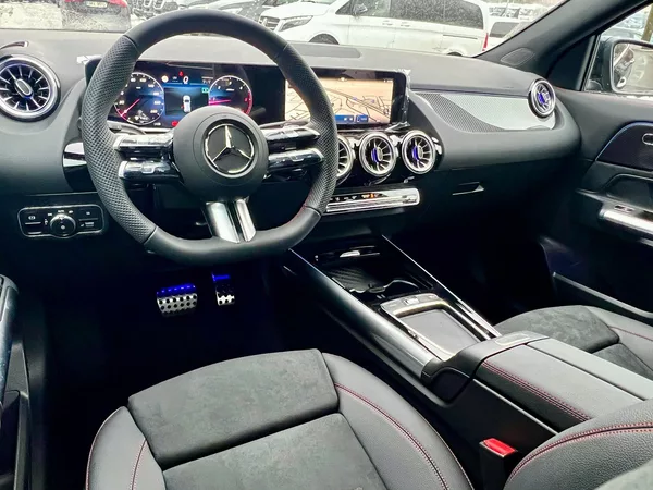 Mercedes-Benz GLA 200 d 4MATIC Edition 140 Years - foto 13