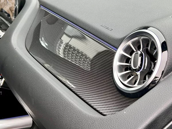 Mercedes-Benz GLA 200 d 4MATIC Edition 140 Years - foto 18