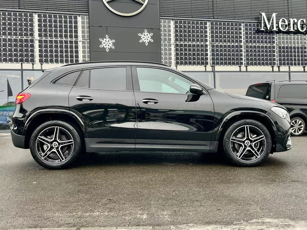 Mercedes-Benz GLA 200 d 4MATIC Edition 140 Years - foto 2