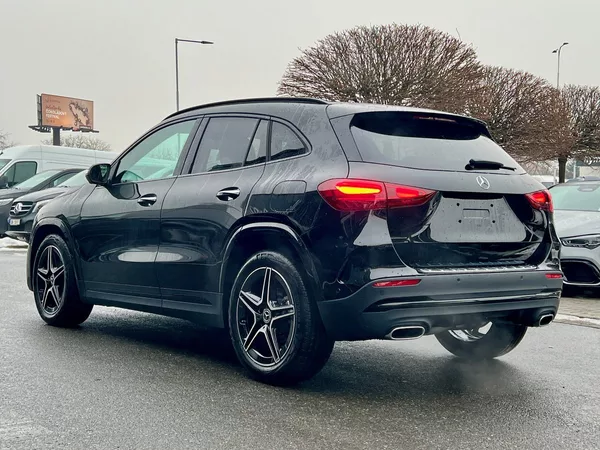 Mercedes-Benz GLA 200 d 4MATIC Edition 140 Years - foto 5