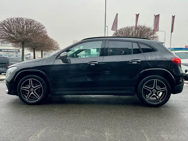 Mercedes-Benz GLA 200 d 4MATIC Edition 140 Years - foto 6