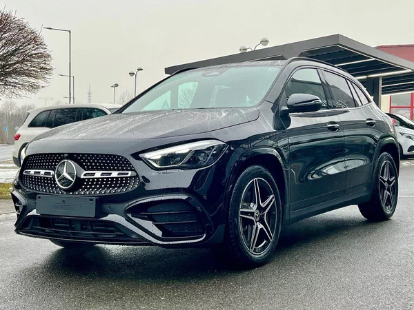 Mercedes-Benz GLA 200 d 4MATIC Edition 140 Years - foto 7