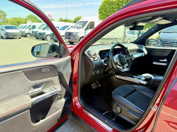 Mercedes-Benz GLB 250 4MATIC - foto 24