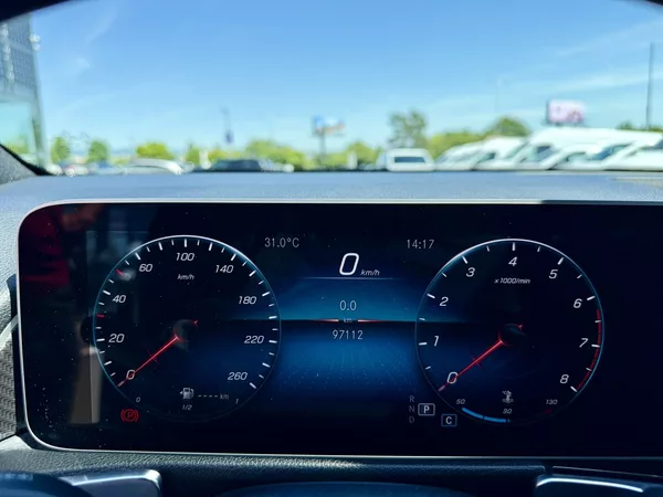Mercedes-Benz GLB 250 4MATIC - foto 31