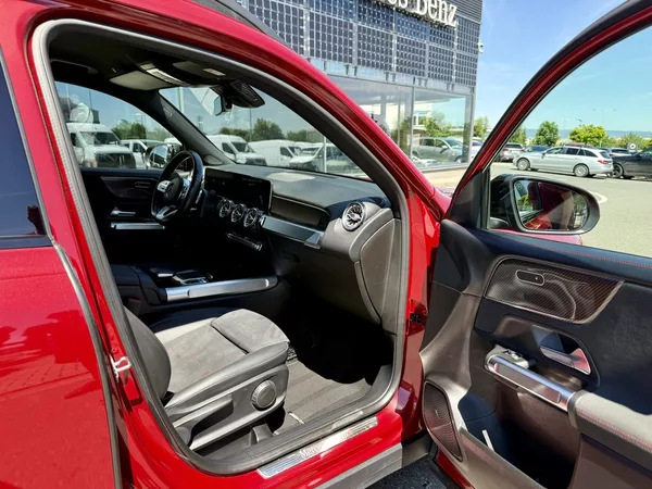 Mercedes-Benz GLB 250 4MATIC - foto 36