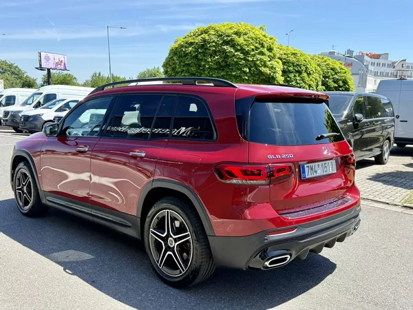Mercedes-Benz GLB 250 4MATIC - foto 6