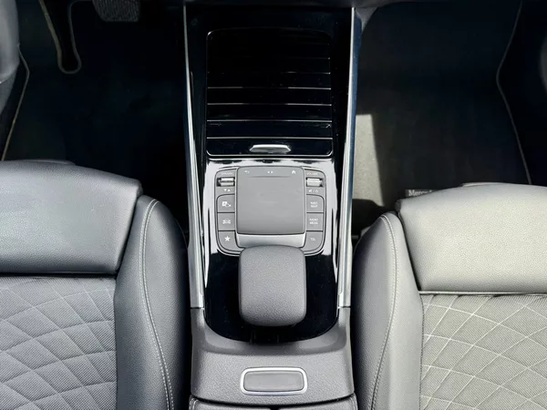 Mercedes-Benz GLB 200 - foto 20