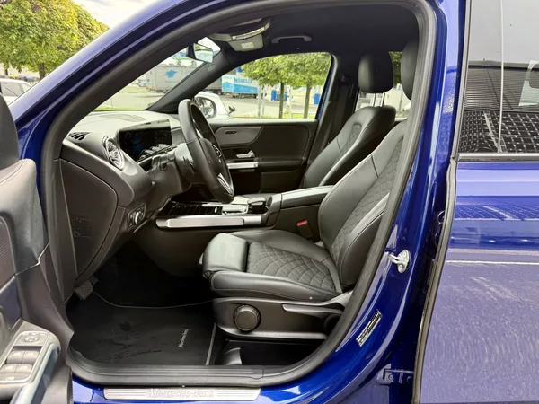 Mercedes-Benz GLB 200 - foto 24