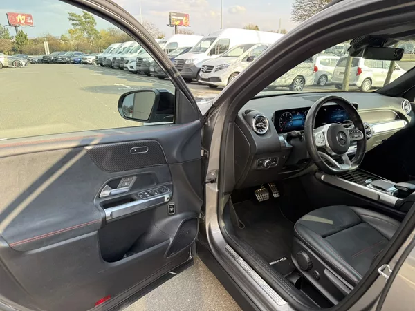 Mercedes-Benz GLB 220 d 4MATIC - foto 24