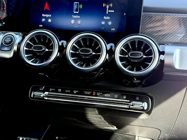 Mercedes-Benz GLB 200 d 4MATIC - foto 20