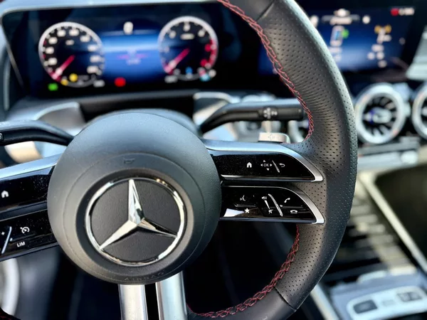 Mercedes-Benz GLB 200 d 4MATIC - foto 29