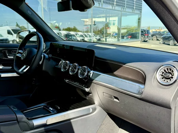 Mercedes-Benz GLB 200 d 4MATIC - foto 38