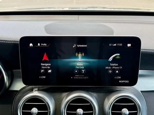 Mercedes-Benz GLC 220 d 4MATIC - foto 24