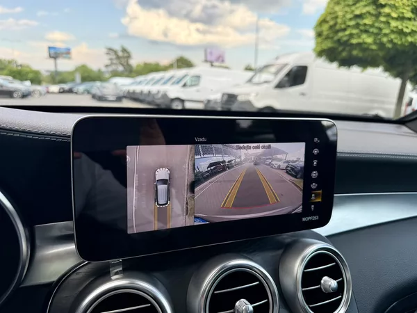 Mercedes-Benz GLC 220 d 4MATIC - foto 36
